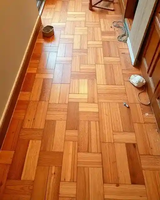 Dépose et pose de parquet, rénovation sols Marseille et Var